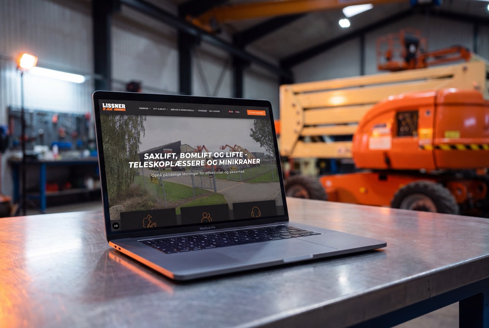 Lissner – forside vist på MacBook