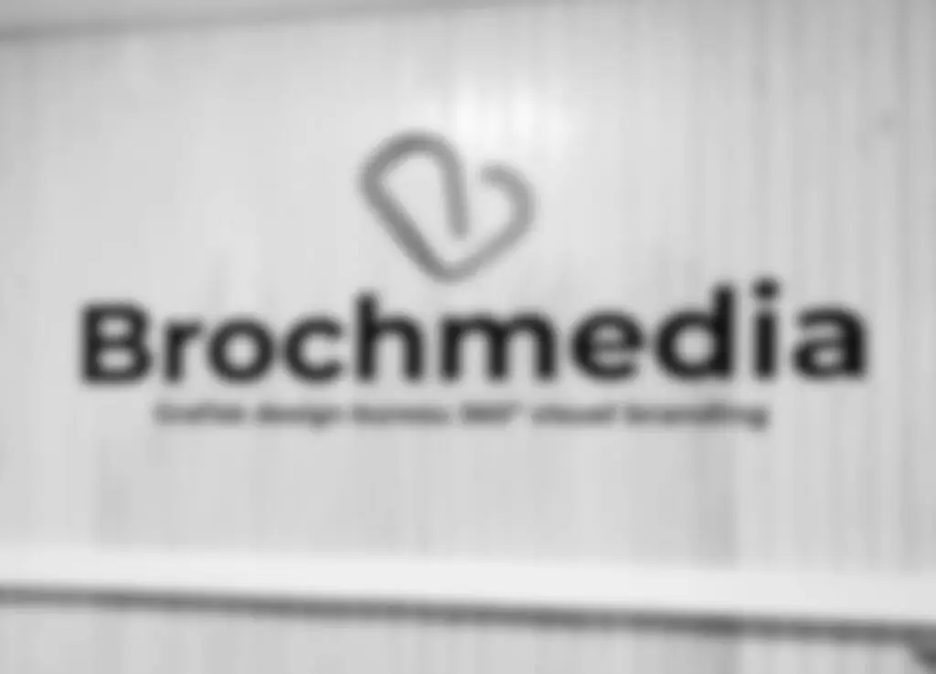 om brochmedia simone